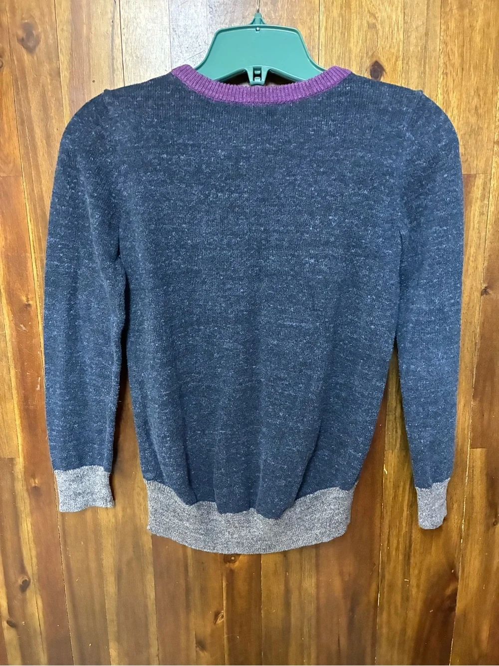 Gap Kids LOVE Sweater Girls Large 10 Gray Colorblock Heart Graphic Crew Neck